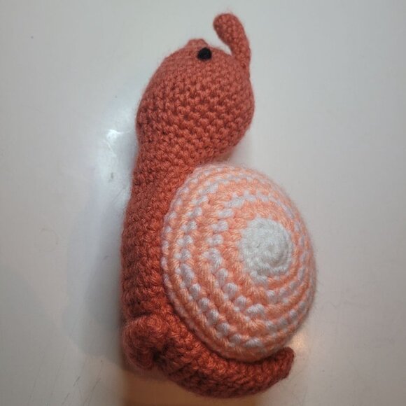 Handmade Snail Peach White Swirl Crochet Stuffed Plush Bug Animal Toy - Picture 10 of 10
